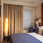 Hotel The Royal Yacht