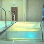 The Royal Yacht Hotel 4*