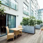 The Royal Yacht Hotel