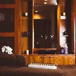 Hotel The Royal Yacht