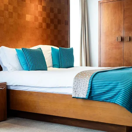 The Royal Yacht 4* Saint Helier