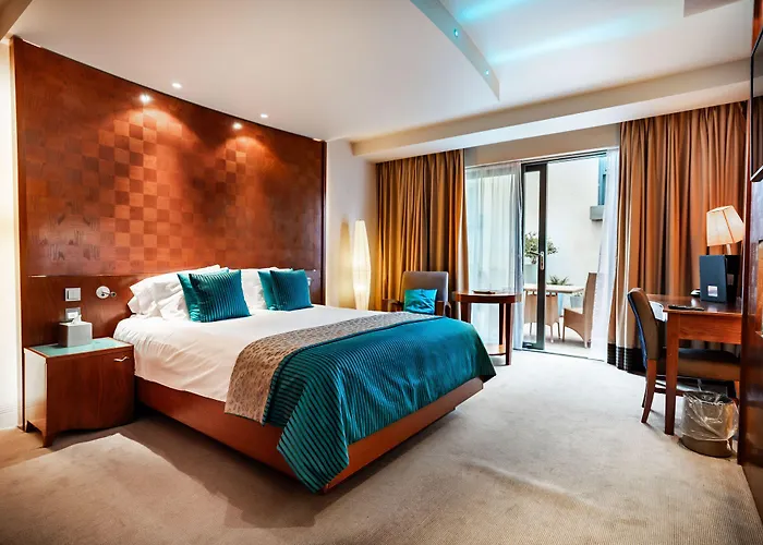 Hotel The Royal Yacht 4*