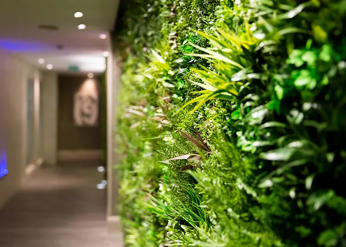 Otel The Royal Yacht 4*