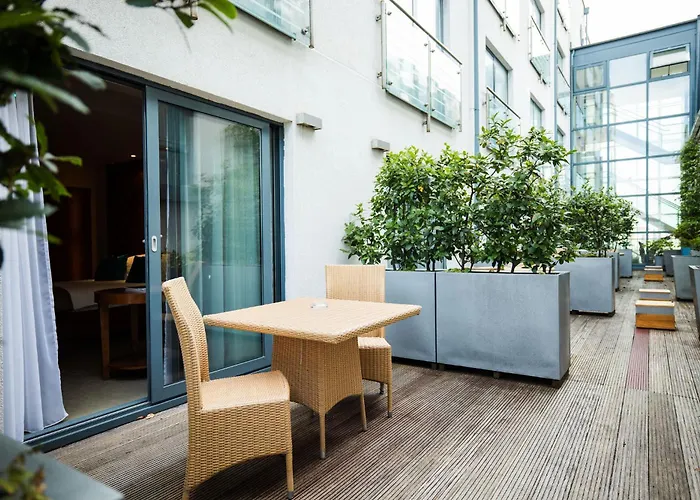 The Royal Yacht Hotel