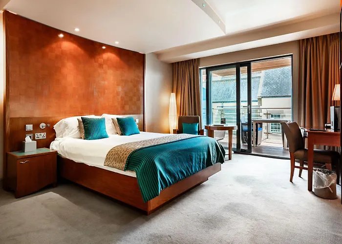 Otel The Royal Yacht 4*